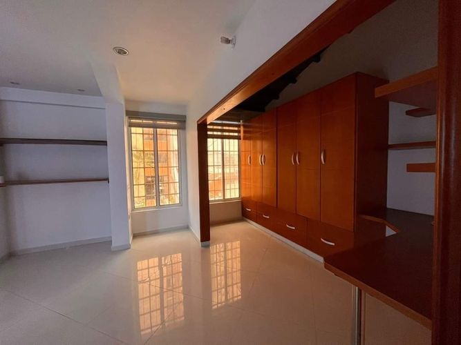 Apartamento de 3 alcobas en venta en Cabecera Del Llano, Bucaramanga, 303 m² · foto 7 de 13