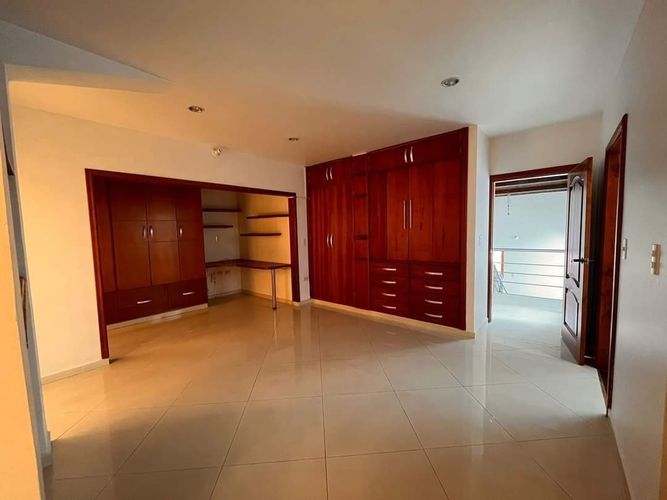 Apartamento de 3 alcobas en venta en Cabecera Del Llano, Bucaramanga, 303 m² · foto 8 de 13