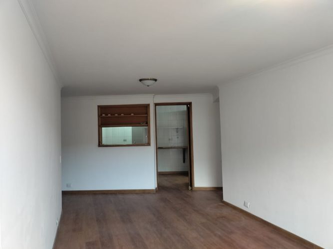Apartamento de 3 alcobas en arriendo en El Poblado, Medellín, 79 m² · foto 3 de 14