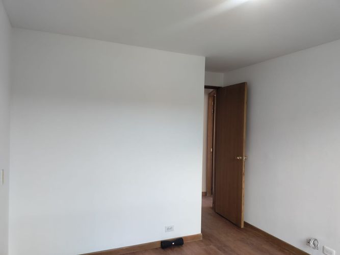 Apartamento de 3 alcobas en arriendo en El Poblado, Medellín, 79 m² · foto 9 de 14