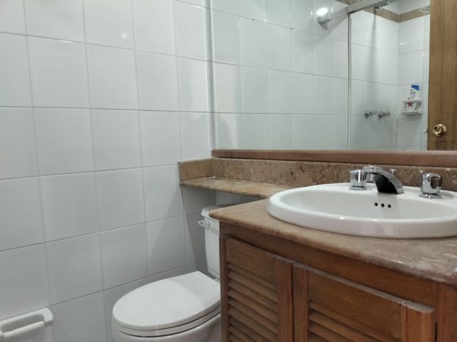 Apartamento de 3 alcobas en arriendo en El Poblado, Medellín, 79 m² · foto 13 de 14