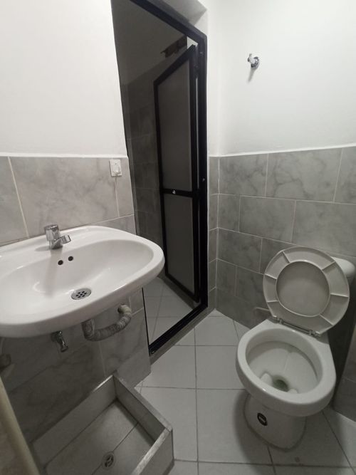 Oficina en arriendo en Suramericana, Medellín, 28 m² · foto 2 de 3