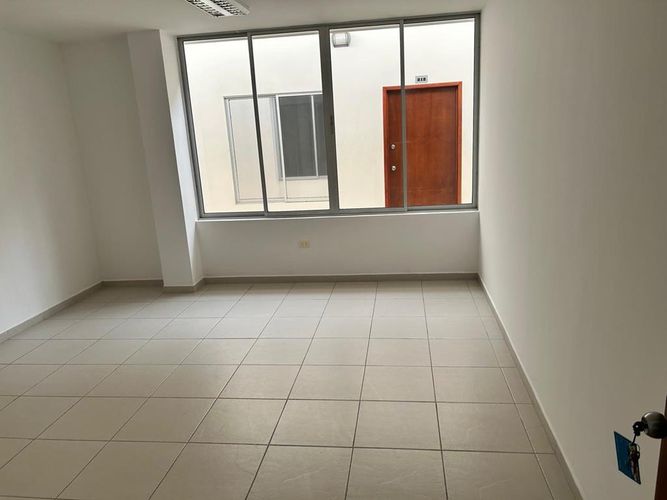 Oficina en arriendo en Centro, Bucaramanga, 23 m² · foto 3 de 3