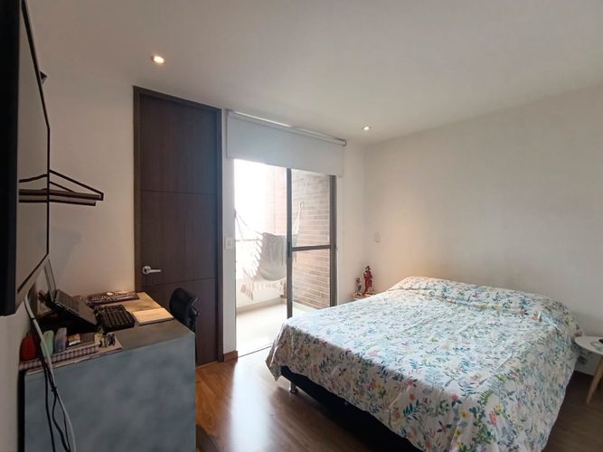 Apartamento de 2 alcobas en arriendo en El Poblado, Medellín, 98 m² · foto 9 de 19