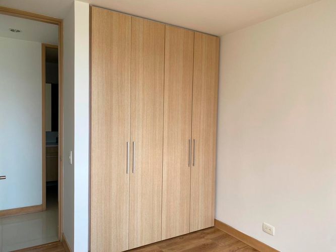 Apartamento de 2 alcobas en arriendo en El Poblado, Medellín, 80 m² · foto 10 de 16