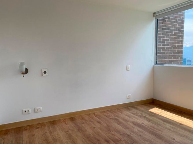 Apartamento de 2 alcobas en arriendo en El Poblado, Medellín, 80 m² · foto 13 de 16
