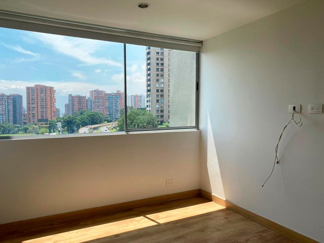 Apartamento de 2 alcobas en arriendo en El Poblado, Medellín, 80 m² · foto 15 de 16