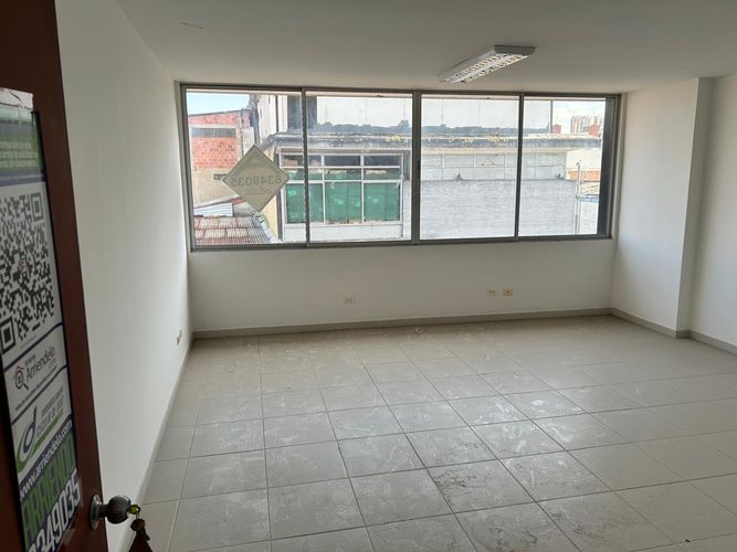 Oficina en arriendo en Centro, Bucaramanga, 20 m² · foto 3 de 4