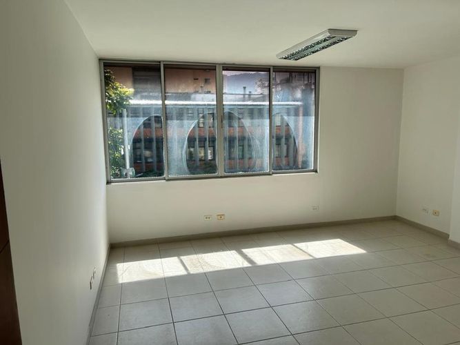 Oficina en arriendo en Centro, Bucaramanga, 30 m² · foto 3 de 3