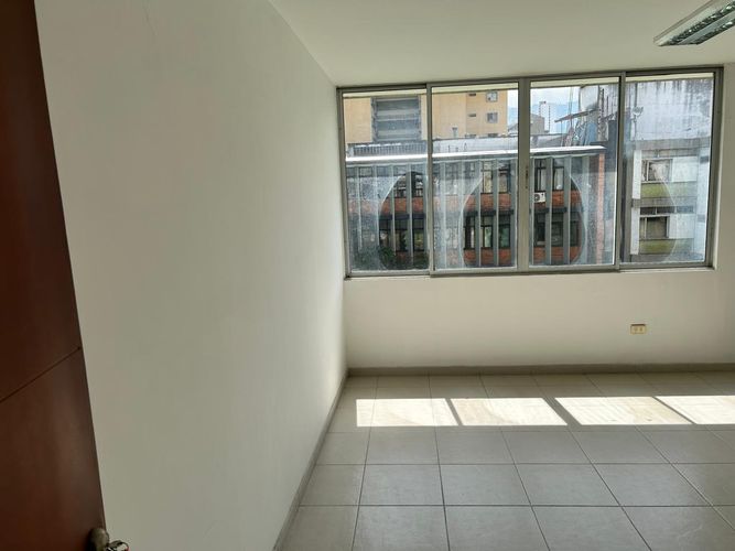 Oficina en arriendo en Centro, Bucaramanga, 25 m² · foto 3 de 4
