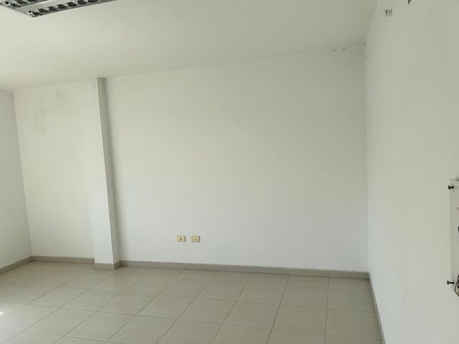 Oficina en arriendo en Centro, Bucaramanga, 25 m² · foto 4 de 4