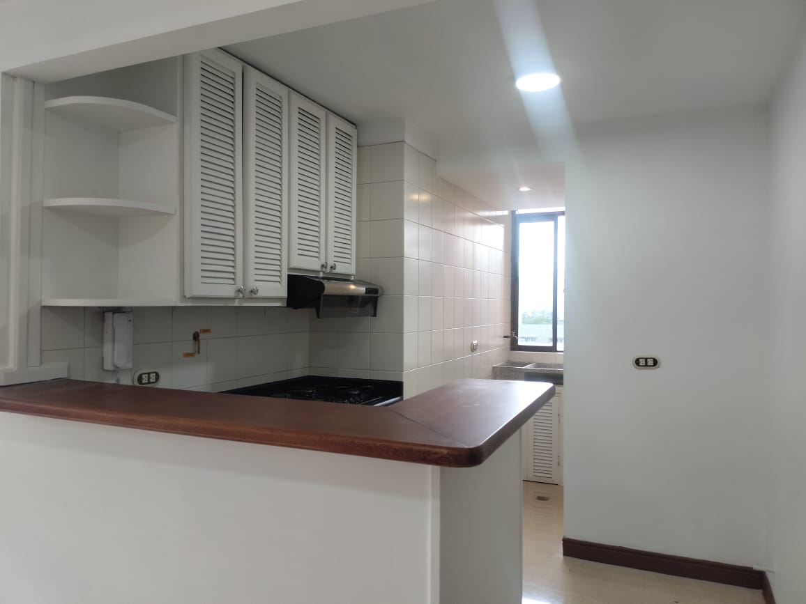 Apartamento en arriendo en El Poblado, Medellín · foto 5 de 12