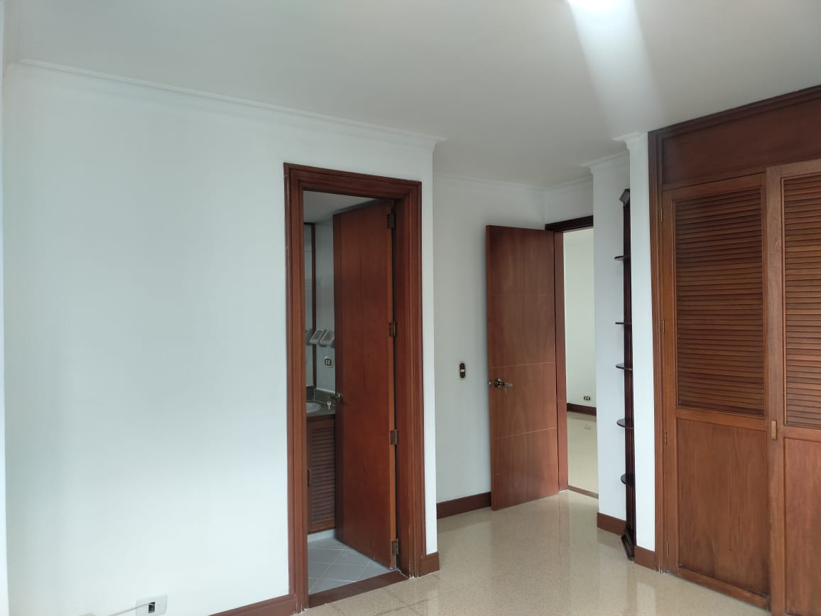 Apartamento en arriendo en El Poblado, Medellín · foto 9 de 12