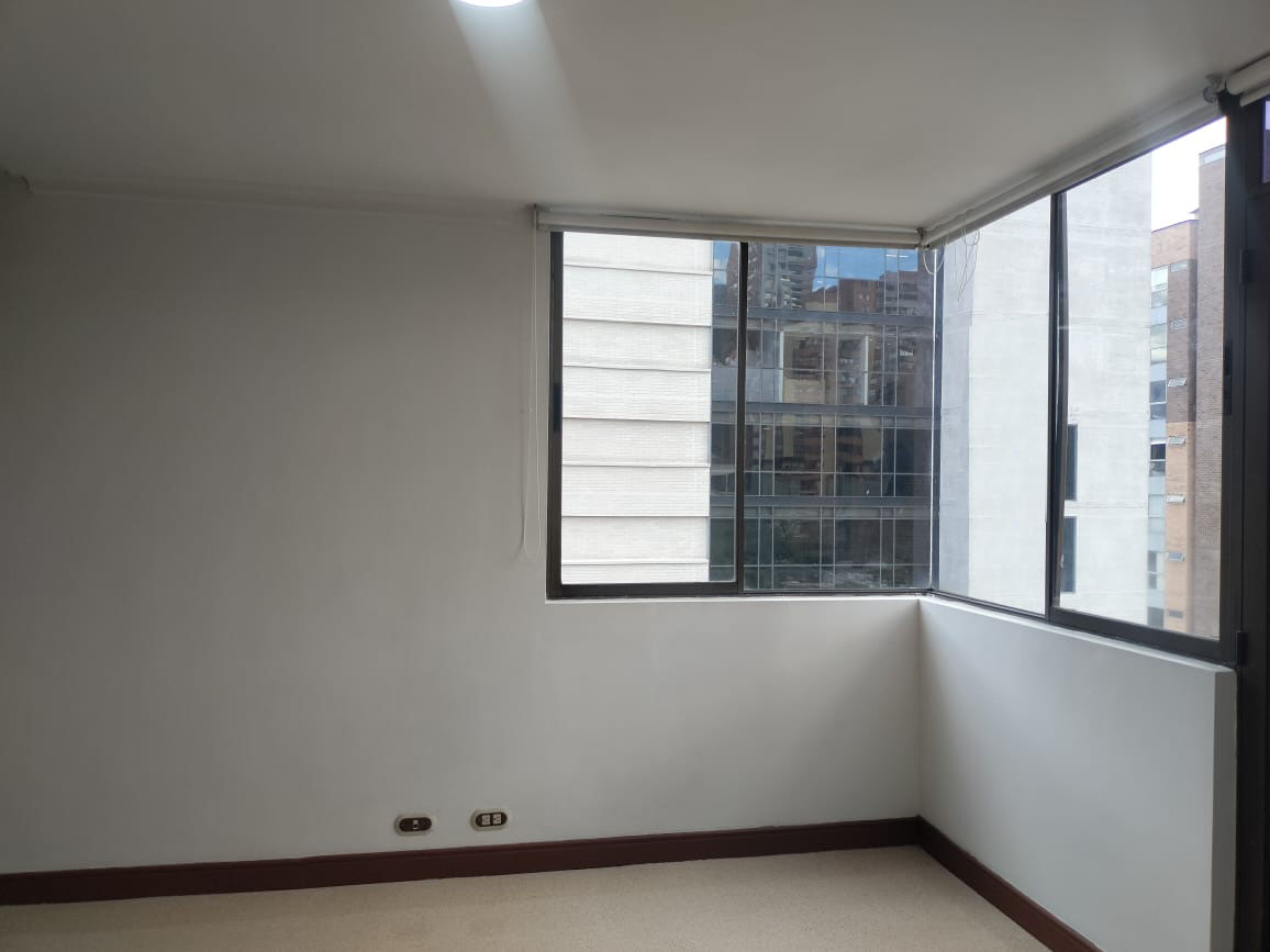 Apartamento en arriendo en El Poblado, Medellín · foto 8 de 12
