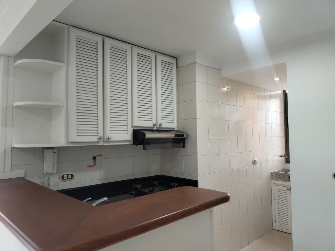 Apartamento en arriendo en El Poblado, Medellín · foto 7 de 12