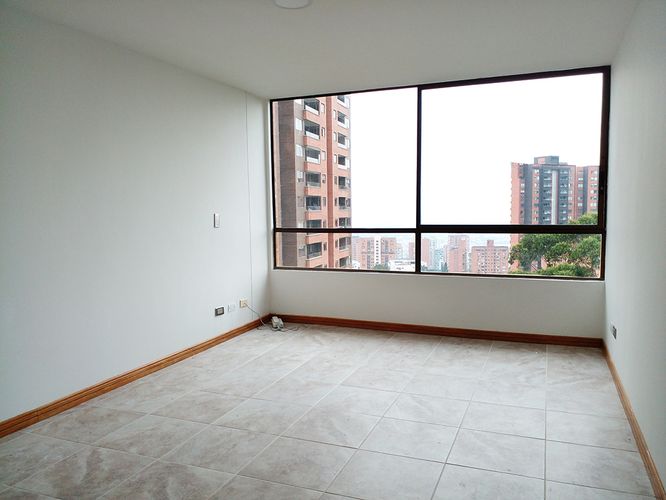 Apartamento de 3 alcobas en venta en El Poblado, Medellín, 150 m² · foto 8 de 19