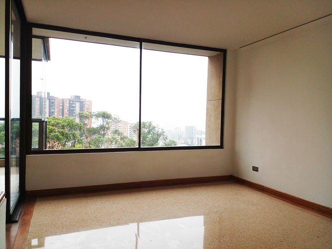 Apartamento de 3 alcobas en venta en El Poblado, Medellín, 150 m² · foto 10 de 19