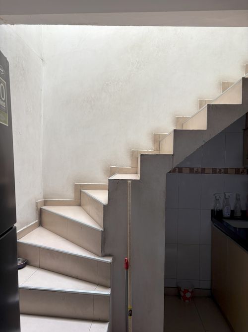 Casa de 8 alcobas en venta en Las Acacias, Cali, 280 m² · foto 6 de 24