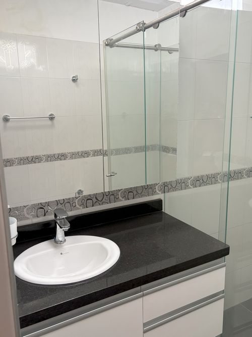 Casa de 8 alcobas en venta en Las Acacias, Cali, 280 m² · foto 9 de 24