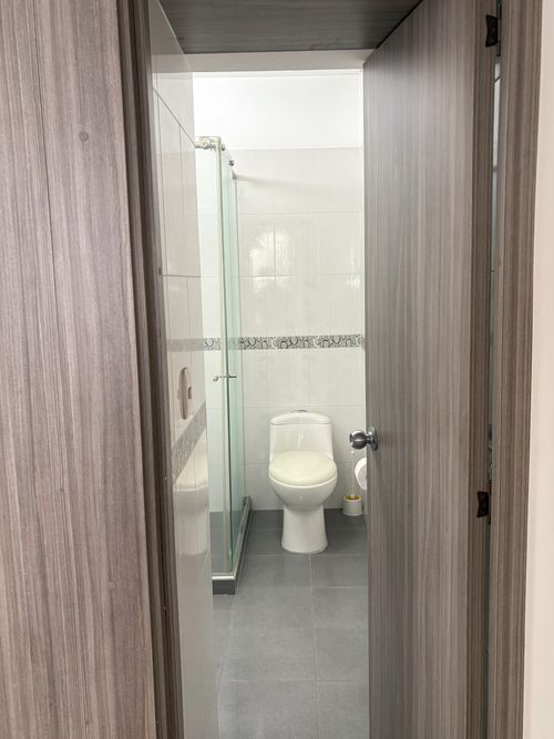 Casa de 8 alcobas en venta en Las Acacias, Cali, 280 m² · foto 10 de 24
