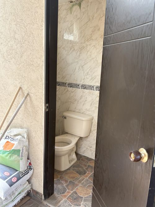Casa de 8 alcobas en venta en Las Acacias, Cali, 280 m² · foto 11 de 24