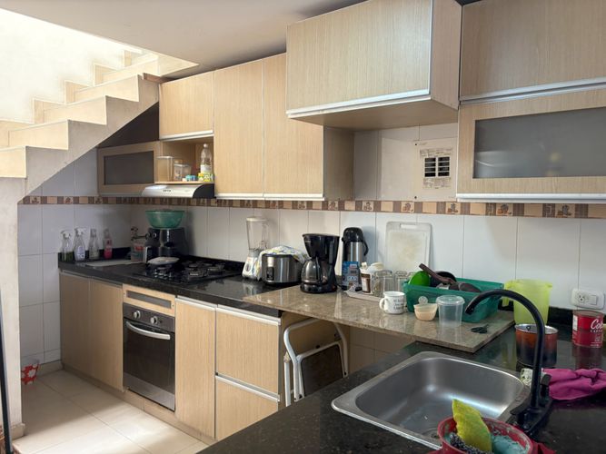 Casa de 8 alcobas en venta en Las Acacias, Cali, 280 m² · foto 18 de 24