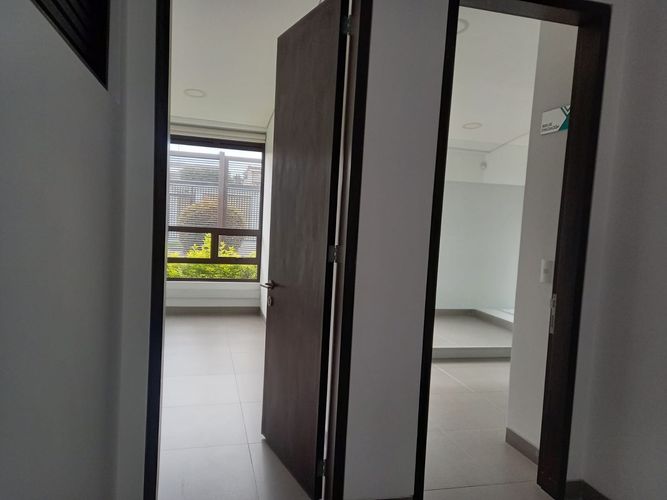 Casa de 4 alcobas en venta en Cr. Atabanza, Bogotá, 420 m² · foto 5 de 20