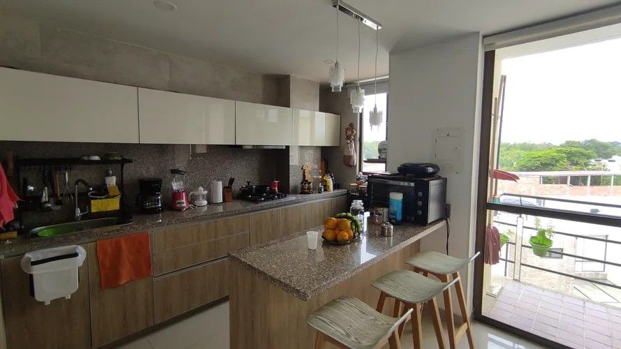 Apartamento de 3 alcobas en venta en Las Varas, Ricaurte, 128 m² · foto 7 de 20