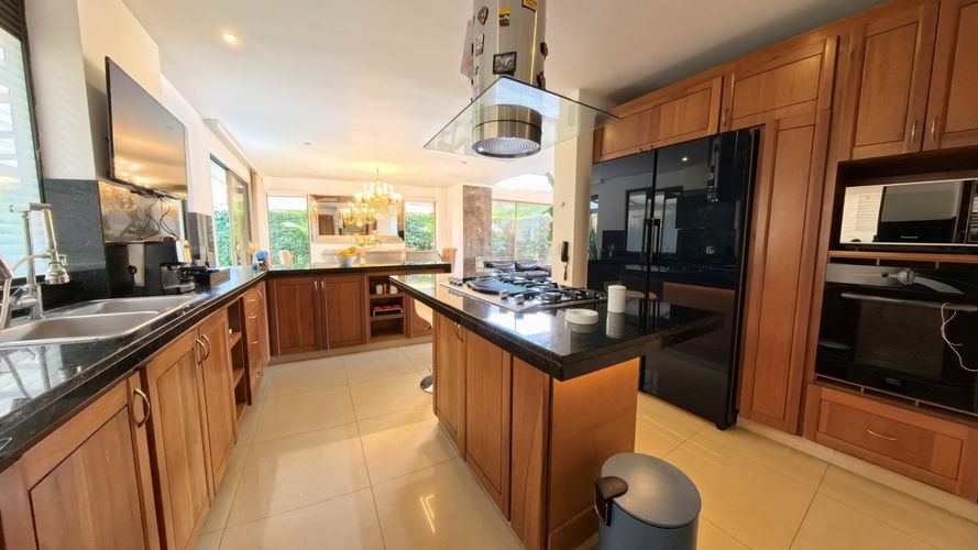 Casa de 4 alcobas en venta en Laura Vicuña, Chía, 330 m² · foto 5 de 20