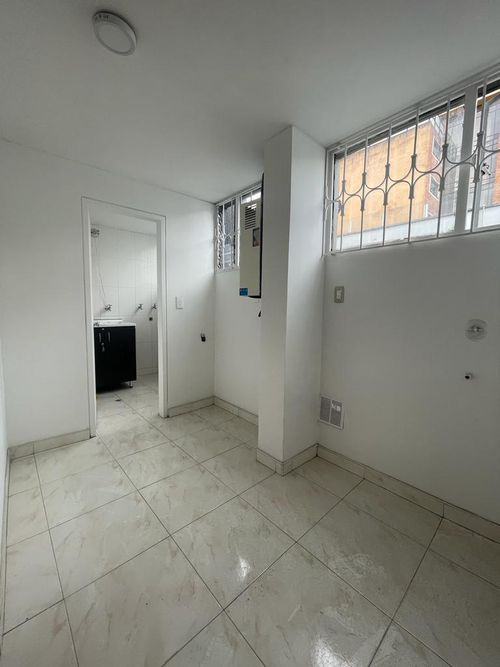 Apartamento de 3 alcobas en venta en Chico, Bogotá, 223 m² · foto 7 de 20