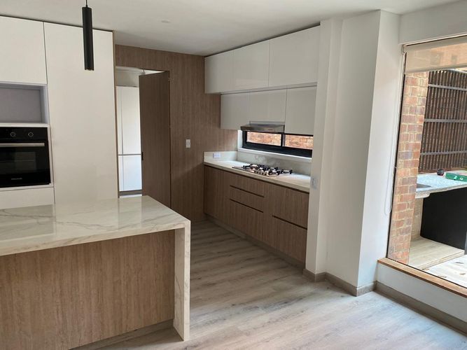 Apartamento de 3 alcobas en venta en Chico, Bogotá, 210 m² · foto 7 de 20