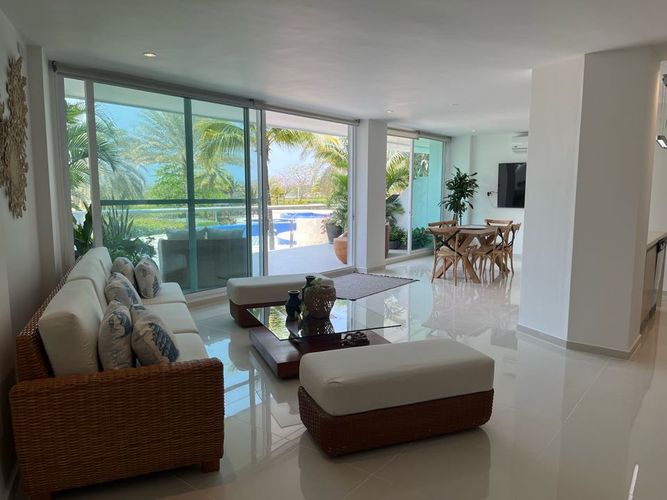 Apartamento de 3 alcobas en arriendo en Punta Canoa, Cartagena, 179 m² · foto 2 de 24