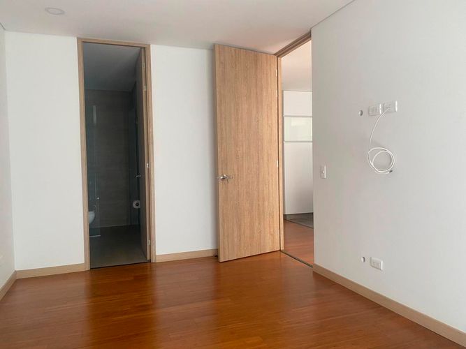 Apartamento en venta en El Poblado, Medellín · foto 11 de 15
