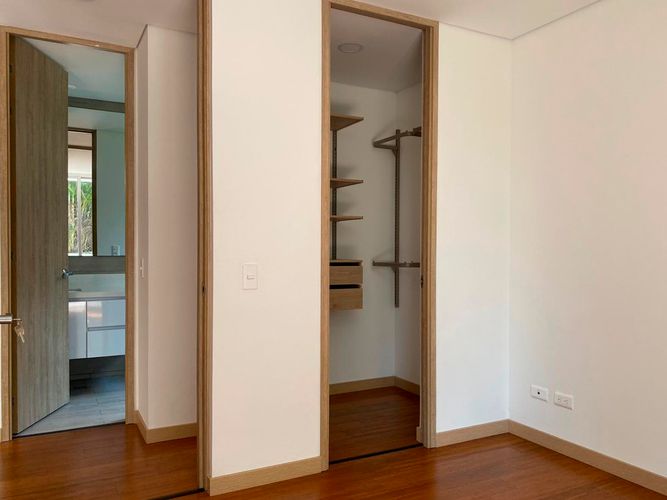 Apartamento en venta en El Poblado, Medellín · foto 10 de 15