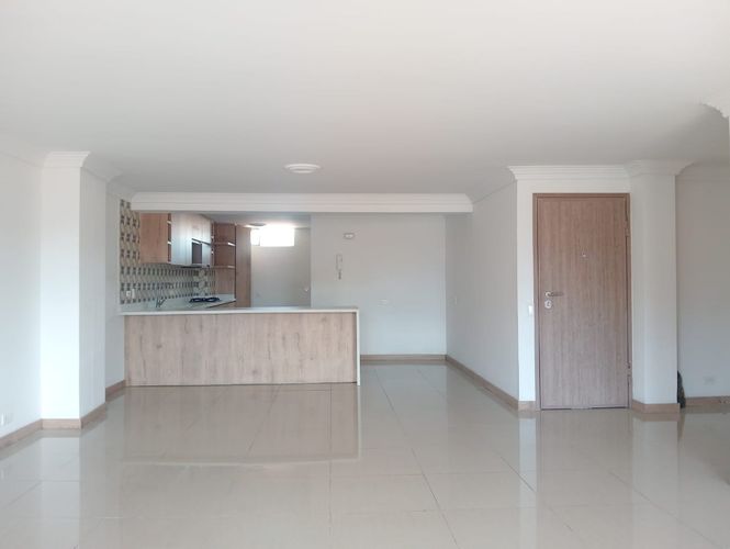 Apartamento de 3 alcobas en arriendo en Laureles, Medellín, 140 m² · foto 4 de 22