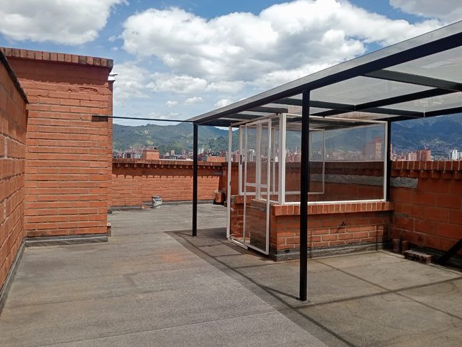 Apartamento de 3 alcobas en arriendo en Laureles, Medellín, 140 m² · foto 22 de 22