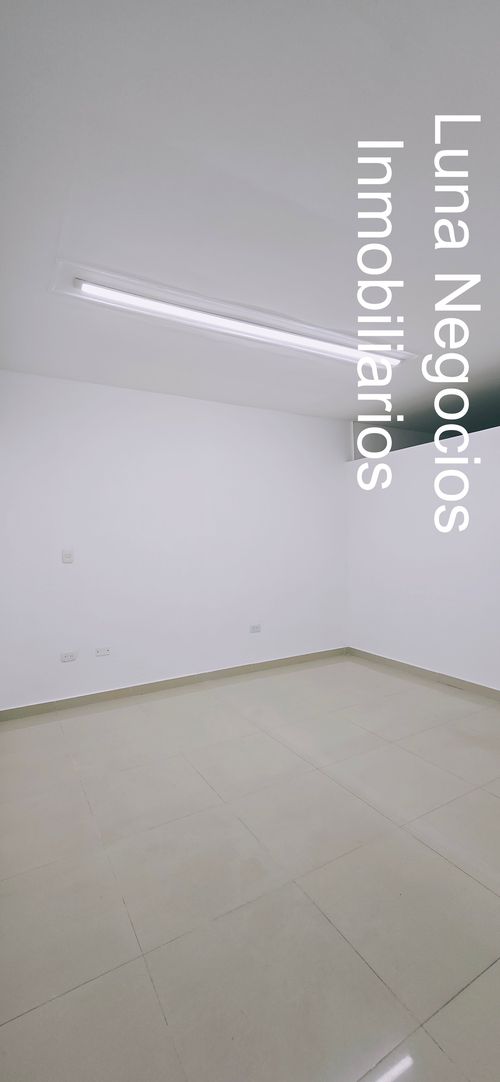 Casa de 11 alcobas en venta en San Francisco, Bucaramanga, 380 m² · foto 3 de 24