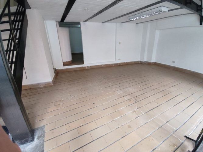 Local en venta en El Porvenir, Medellín, 66 m² · foto 3 de 15