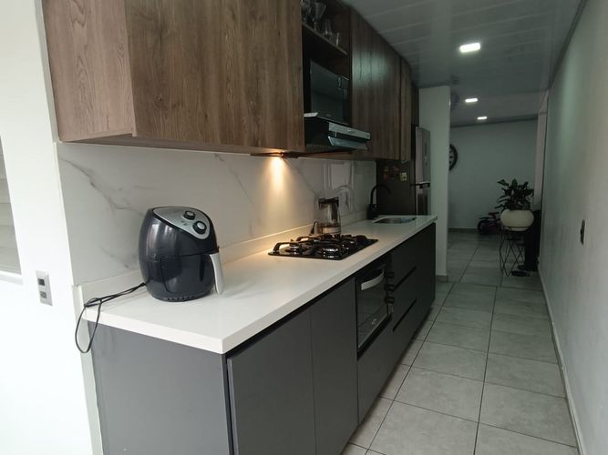 Apartamento de 3 alcobas en venta en El Poblado, Medellín, 95 m² · foto 6 de 15