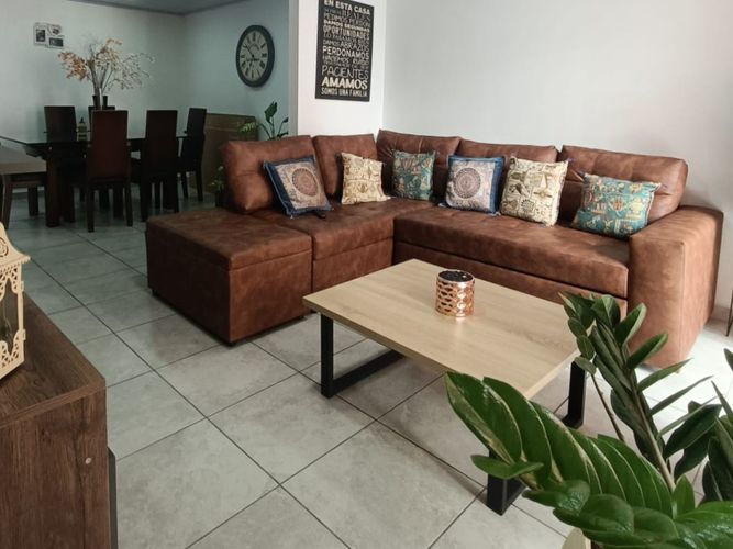 Apartamento de 3 alcobas en venta en El Poblado, Medellín, 95 m² · foto 2 de 15