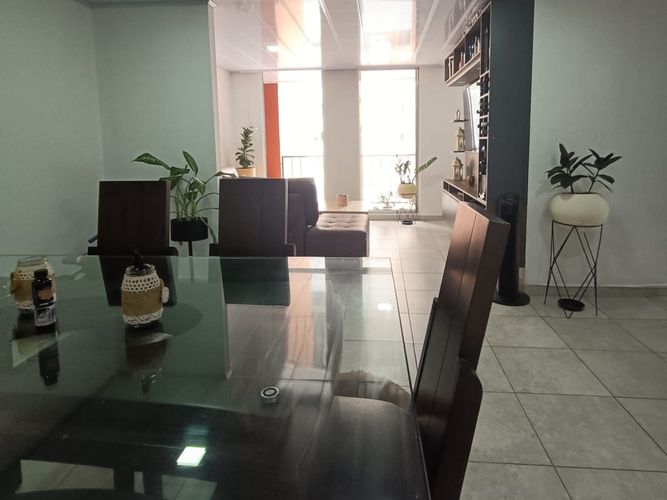 Apartamento de 3 alcobas en venta en El Poblado, Medellín, 95 m² · foto 5 de 15