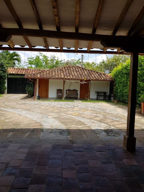 Casa de 5 alcobas en venta en Anillo Vial, Floridablanca, 523 m² · foto 2 de 21