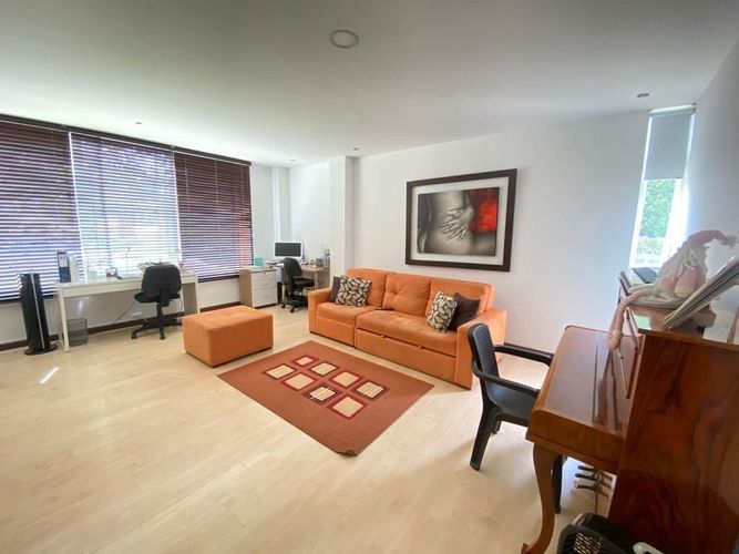 Casa de 4 alcobas en venta en Casco Antiguo - Floridablanca, Floridablanca, 438 m² · foto 2 de 20