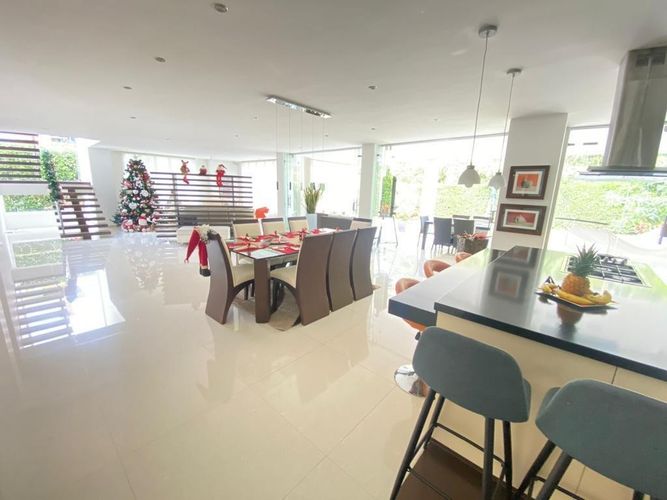 Casa de 4 alcobas en venta en Casco Antiguo - Floridablanca, Floridablanca, 438 m² · foto 3 de 20