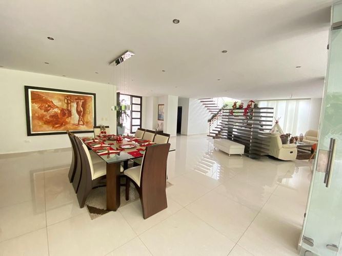 Casa de 4 alcobas en venta en Casco Antiguo - Floridablanca, Floridablanca, 438 m² · foto 6 de 20