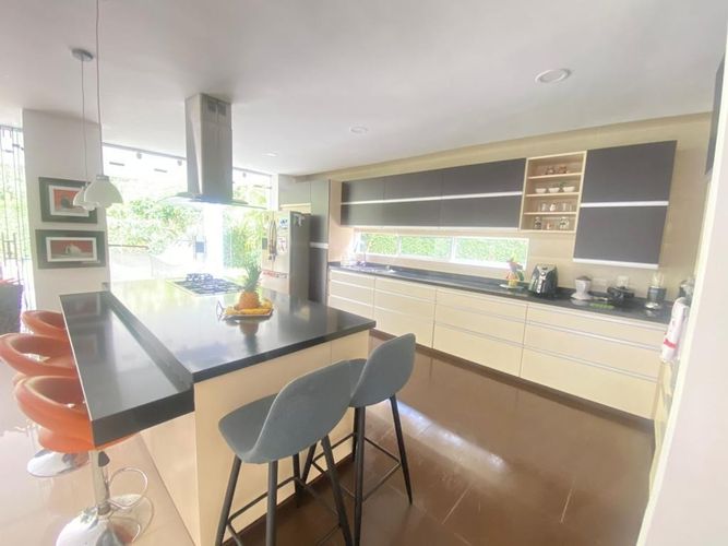 Casa de 4 alcobas en venta en Casco Antiguo - Floridablanca, Floridablanca, 438 m² · foto 9 de 20
