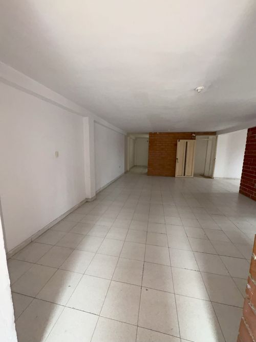 Casa de 8 alcobas en venta en Santa Elena, Cali, 152 m² · foto 2 de 24