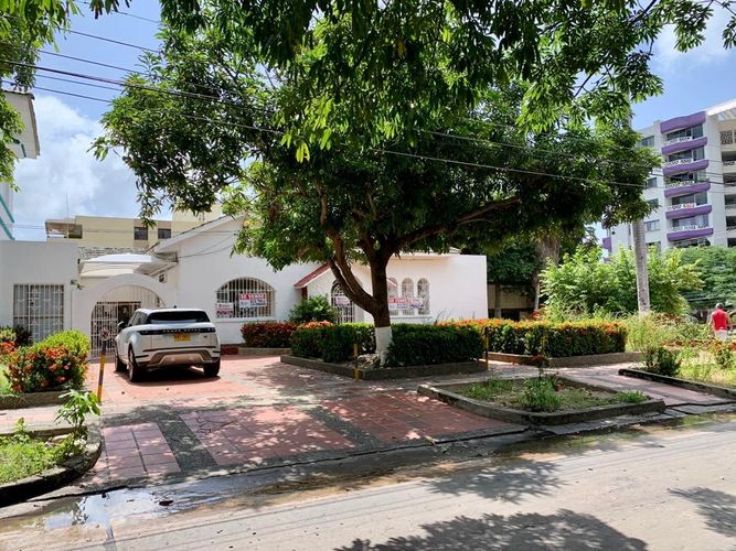 Casa de 18 alcobas en venta en El Prado, Barranquilla, 616 m² · foto 3 de 24