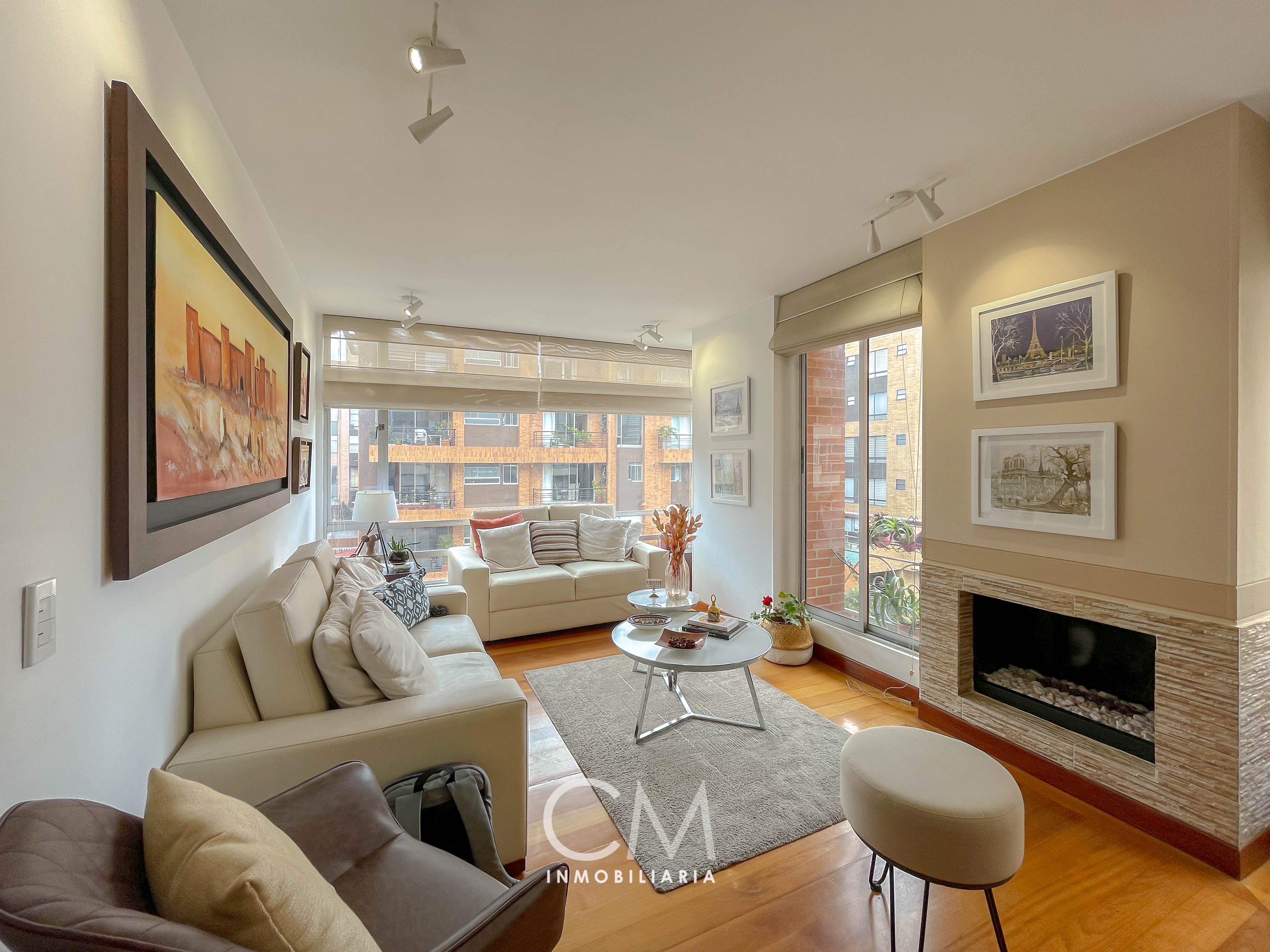 Apartamento en venta en Santa Barbara, Bogotá · foto 2 de 17