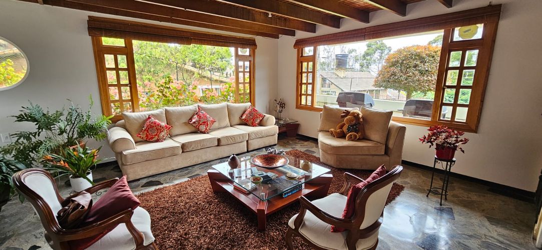 Casa de 5 alcobas en venta en San Isidro Rural Ii, Bogotá, 957 m² · foto 13 de 24